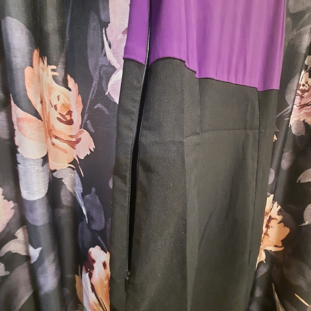 Formal dress - Picture 4 of 4